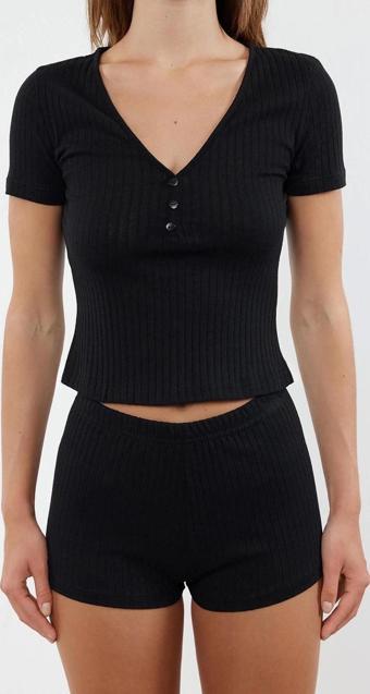 Tarz Rahat Kısa Kollu Dar Paça Düğme Detaylı Fitilli Örme Pijama Takımı