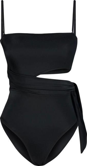 Kadın Moda Atma Kap Askılı Brief Yaka Siyah Straplez Cut Out Pencereli Regular Mayo