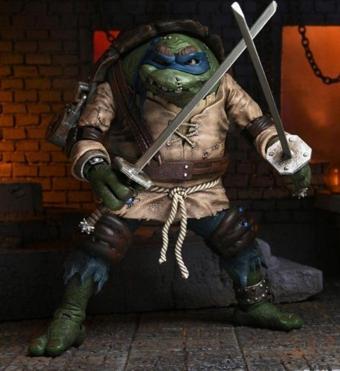 Universal Monsters x TMNT: Ultimate Leonardo as The Hunchback Aksiyon Figürü