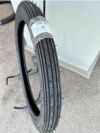 İran Yasa Tire & Rubber Motosiklet Dış Lastiği 250-18 F Tt (İç Lastikle Kullanıma Uygundur) Ön Yol