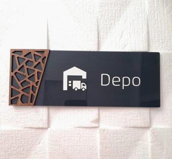 Yönline Wooden Serisi Depo Kapı Isimliği