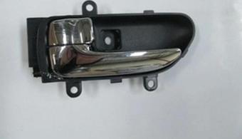 2008-2012 Nissan Xtrail Ön Kapı İç Açma Kolu Sol Siyah (Elceği Nikelajlı) (Hushan) (Adet) (Oem No:80