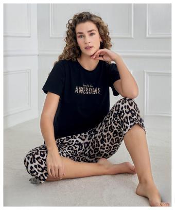 Mihra Kadın Bisiklet Yaka COMPACT PENYE Likralı KAPRİ Kısa Kol Pijama Takımı 90753S - 1 Adet