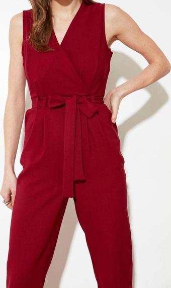 Kadın Moda Standart Kol Boru Paça Kruvaze Düz Desen Uzun Kemer Detaylı Kruvaze Yaka Dokuma Tulum