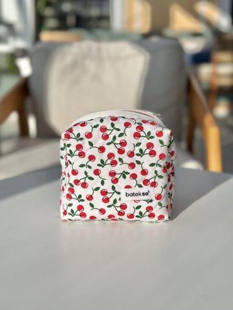 Batekso Kırmızı Kiraz Desenli Makyaj Çantası - Küçük Boy