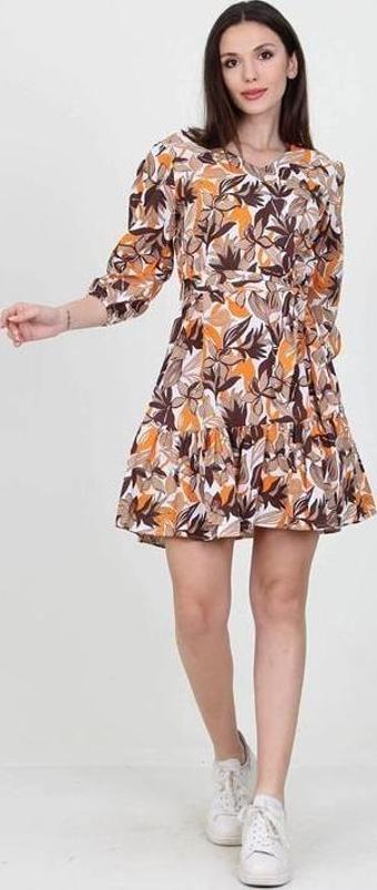 Dip Moda kadın camel v yaka bağlama detaylı çiçekli mini elbise DP10029