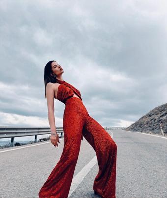Gira Official Kırmızı Payetli Tulum
