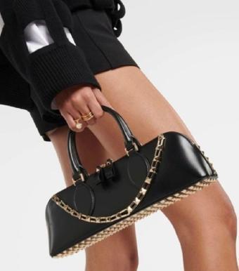Rockstud Small leather tote bag