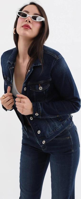 Kadın Koyu Mavi Slim Fit Jean Ceket