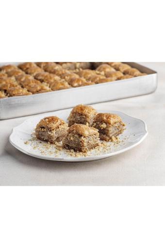 Babazade Cevizli Ev Baklavası