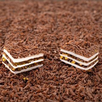 Sultan Baklava Şekilli Çikolatalı Antep Fıstıklı Lokum 500g