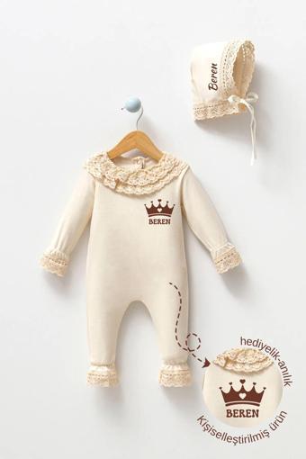 Minytrendy Kız Bebek Isimli Yenidoğan Tulum Fistolu Şapka Hastane Çıkışı Mevlüt Kıyafeti Babyshower Hediyelik