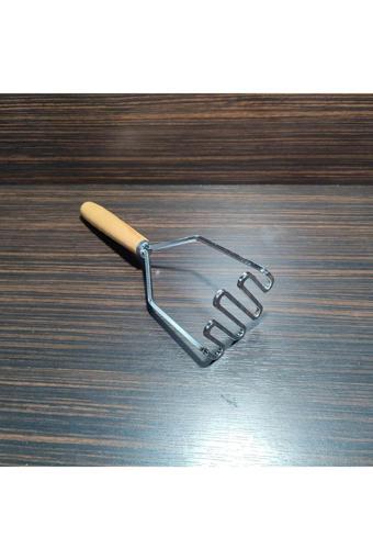 Hagiki Ahşap Saplı, Patates Ezici, Patates Ezeceği, Kıvrımlı Tek Parça Paslanmaz Kalın Çelikten Mamüldür.