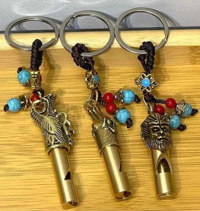 Metal Figürlü Düdük Anahtarlık Alk4461
