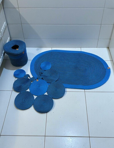 Home İnn Banyo Seti 3'Lü El Yapımı Örgü Paspas (60X100 Cm) & Yuvarlak Çöp Kovası Seti | Leke Tutmaz