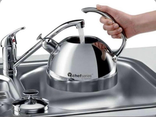 Tupperware Water/Su kettle 2