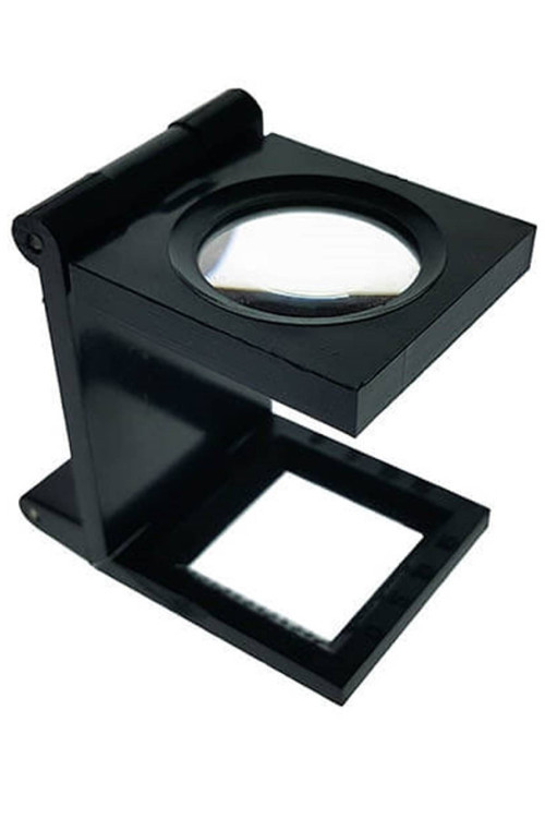 Plastik Katlanır Büyüteç Lup (Okuma-Tekstil-Kuyumcu V.B İçin) 8.5X3X1.5 Cm