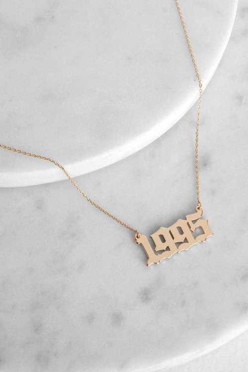 925 Ayar Gümüş Yıl Kolye