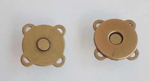 Antik Dikilebilir Mıknatıslı Çıtçıt