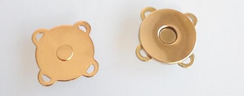 Light Gold Dikilebilir Mıknatıslı Çıtçıt 1 Adet