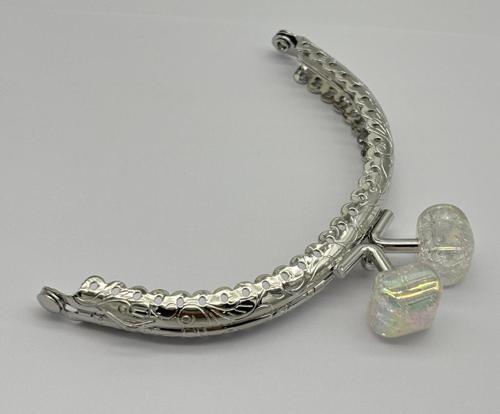 10 cm Gümüş Oval Cüzdan Çanta Klipsi Bursu Beyaz