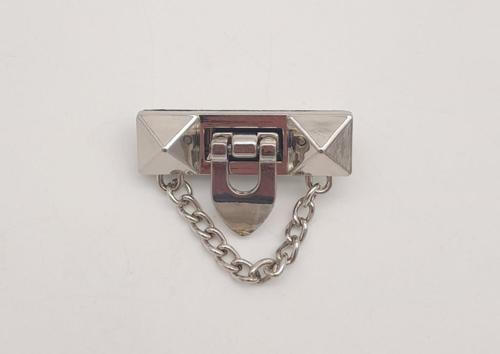 Zincirli Gümüş Kilit