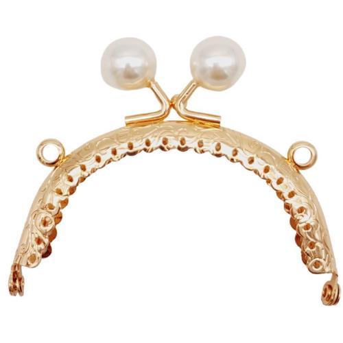 8.5 cm İncili Oval Cüzdan Çanta Klipsi Bursu Light Gold Metalli