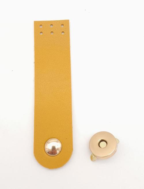 Hardal Renk Tek Kat Suni Deri Kapak 10.5x2.5 cm Light Gold Metal