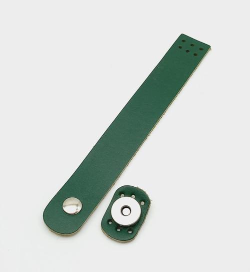 18x2,3 cm Yeşil Gerçek Deri Düz Çanta Kapağı Gümüş Metalli