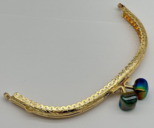 15.5 cm Light Gold Oval Cüzdan Çanta Klipsi Bursu Yanardöner Yeşil