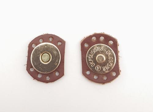 Kızıl Kahve Renk Gerçek Derili Oval Kenar Mıknatıslı Çıtçıt Light Gold Metalli