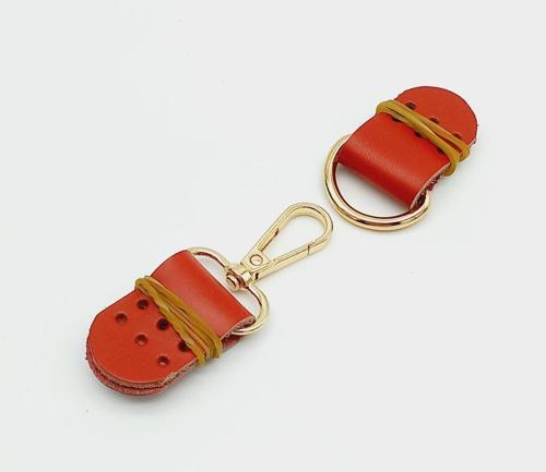 Gerçek Deri Kanatlı Kancalı Kilit Kırmızı Light Gold Metalli