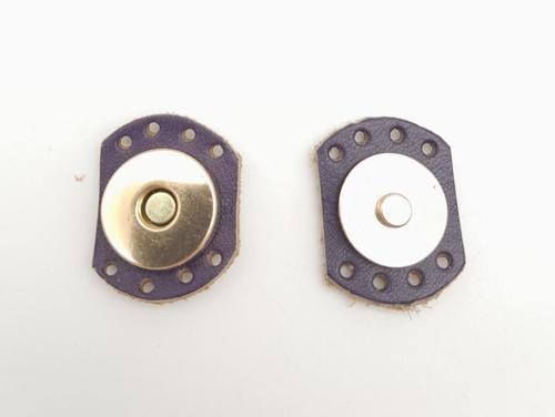 Mor Renk Gerçek Derili Oval Kenar Mıknatıslı Çıtçıt Light Gold Metalli