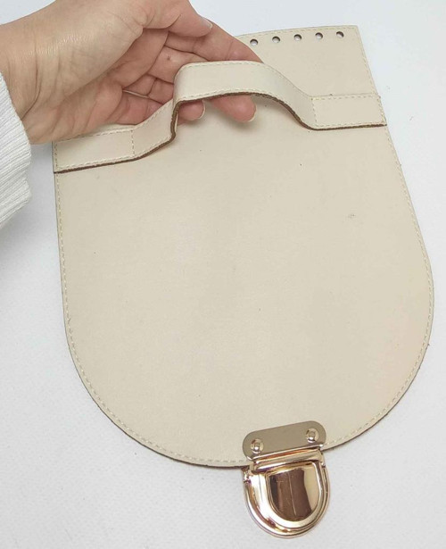Açık Krem 15.50X23.50 Cm Kapak
