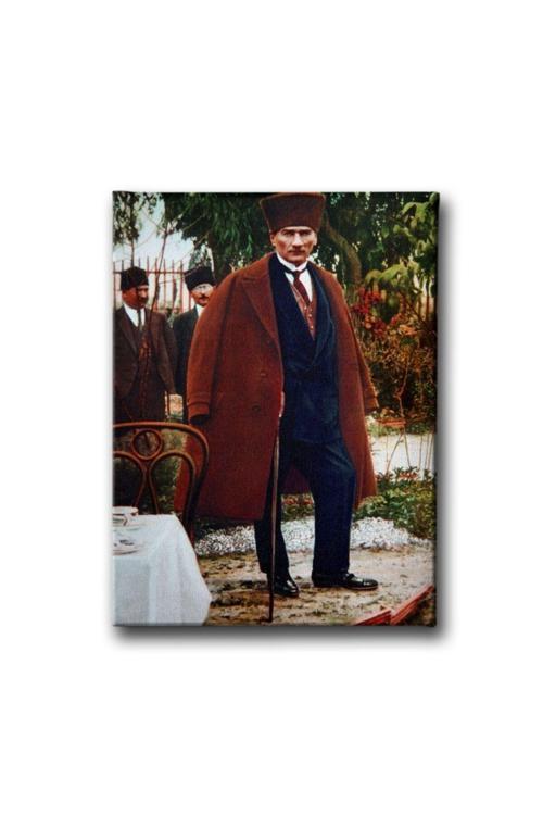 Takım Elbiseli Atatürk Kanvas Tablo