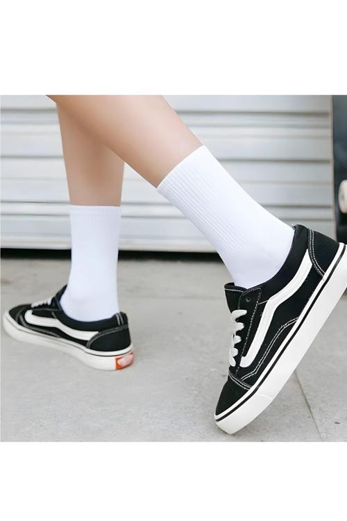 4 Çift Ekonomik Paket Erkek Kadın Unisex Soket Uzun Tenis Corap Siyah Beyaz Düz Kolej Çoraplar