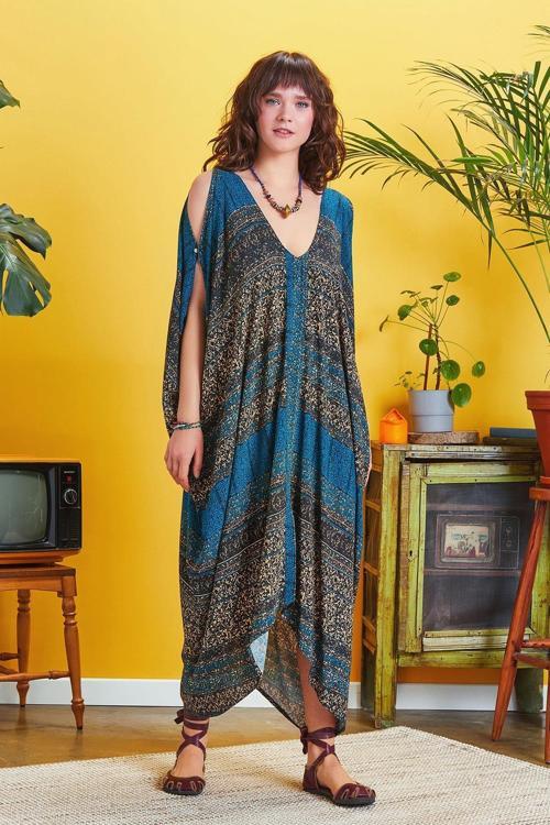 Sırt Dekolteli Uzun Elbise