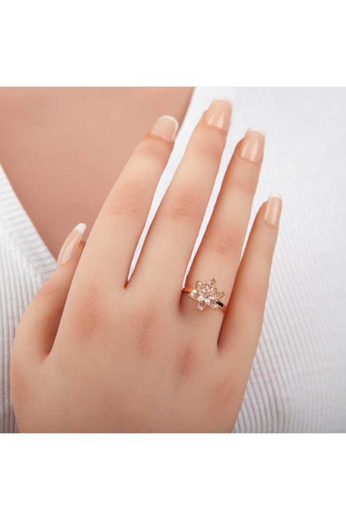 Gümüş Rose Beyaz Taşlı Lotus Çiçeği Kadın Yüzük