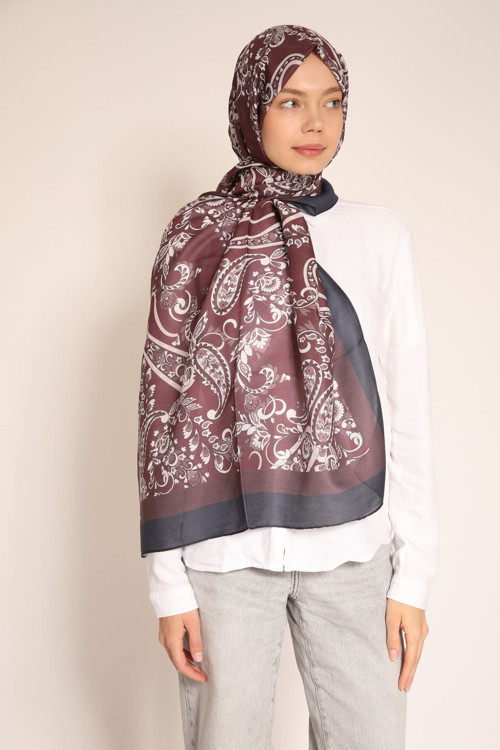 Bordo Kahverengi Beyaz Desenli Şal – Paisley Motifli Şık ve Modern Tasarım