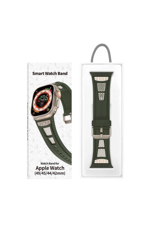 20068310 Apple Watch 4/5/6/Se 44Mm Uyumlu Hava Alabilen Delikli Metal Süslemeli Desenli Silikon Kordon