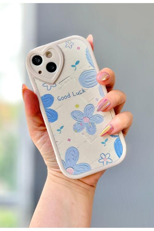 Iphone 13 Kalp Detay Mavi Çiçekli Kılıf