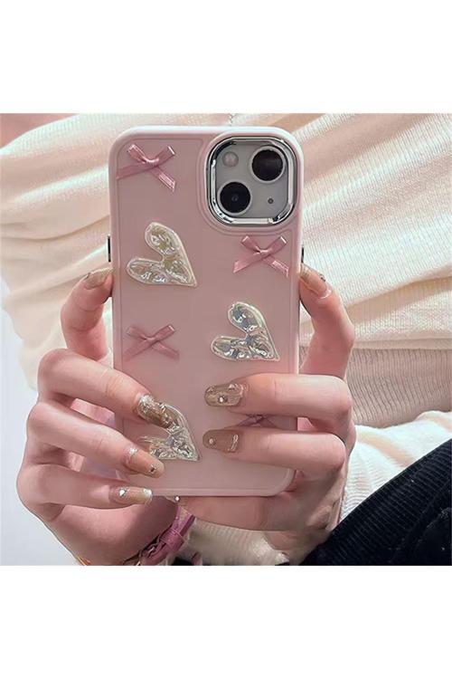 Iphone 15 3D Kalp Ve Fiyonklu Kılıf