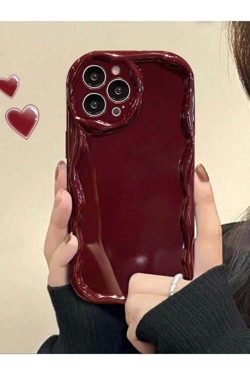 Iphone 15 Promax Bordo Dalgalı Kenarlı Parlak Silikon Kılıf
