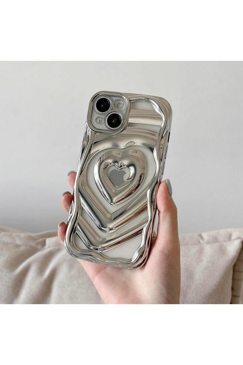 İphone 14 Uyumlu Premium Tasarım Gümüş Kalpli Silikon Kılıf