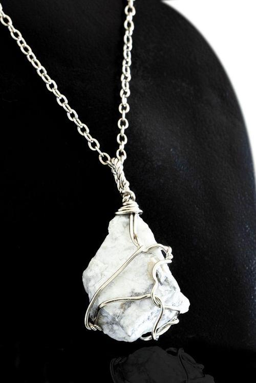 Sertifikalı Ham Işlenmemiş Tel Sargılılı Havlit Taşı Kolye