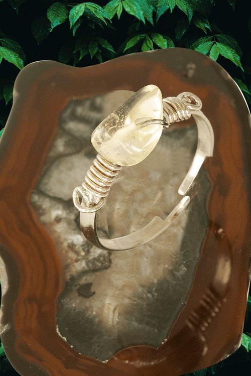 Sertifikalı Kırık Taşlı İnce Model Kristal Kuvars Taşı Yüzük - Ayarlamalı