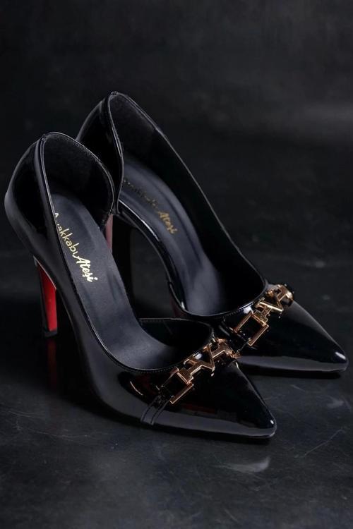 Kadın Toka Detaylı İnce Topuklu Stiletto 10 cm Şık ve Zarif Topuklu Ayakkabı