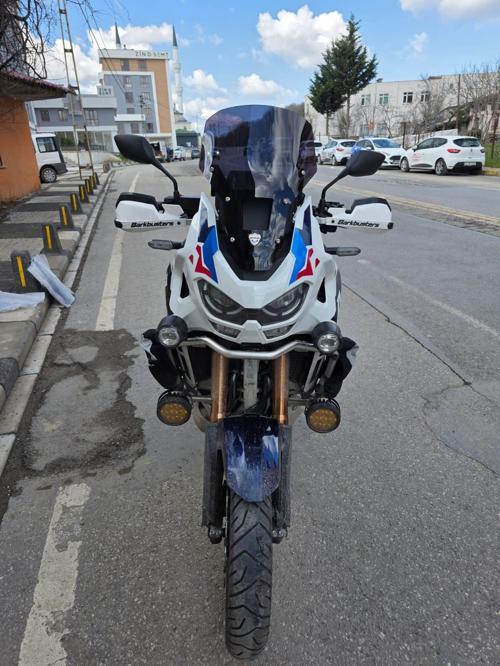 Honda Africa twin CRF 1100 L4 Ön Cam 2023-2025 Model 46cm Siyah Renkli 4mm ORİJİNAL BOYLU