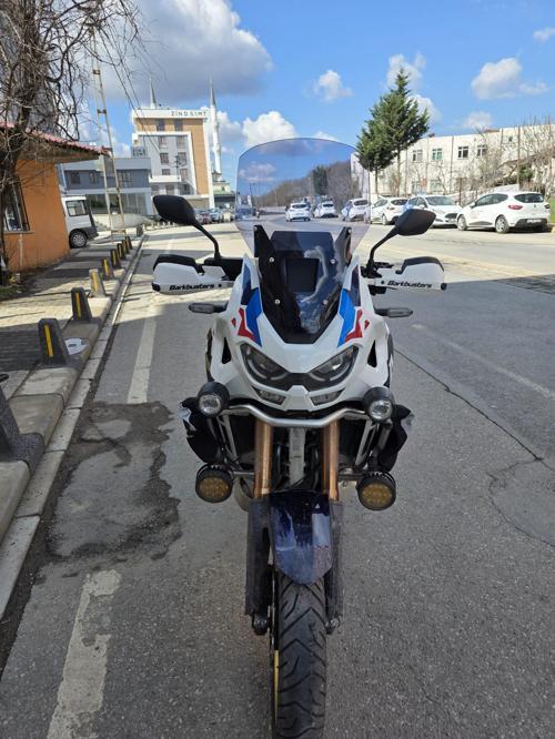 Honda Africa twin CRF 1100 L4 Ön Cam 2023-2025 Model 54cm Füme Renkli 4mm UZUN VE GENİŞ