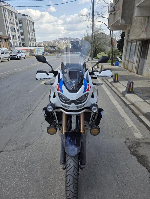 Honda Africa twin CRF 1100 L4 Ön Cam 2023-2025 Model 54cm Şeffaf Renkli 4mm UZUN VE GENİŞ